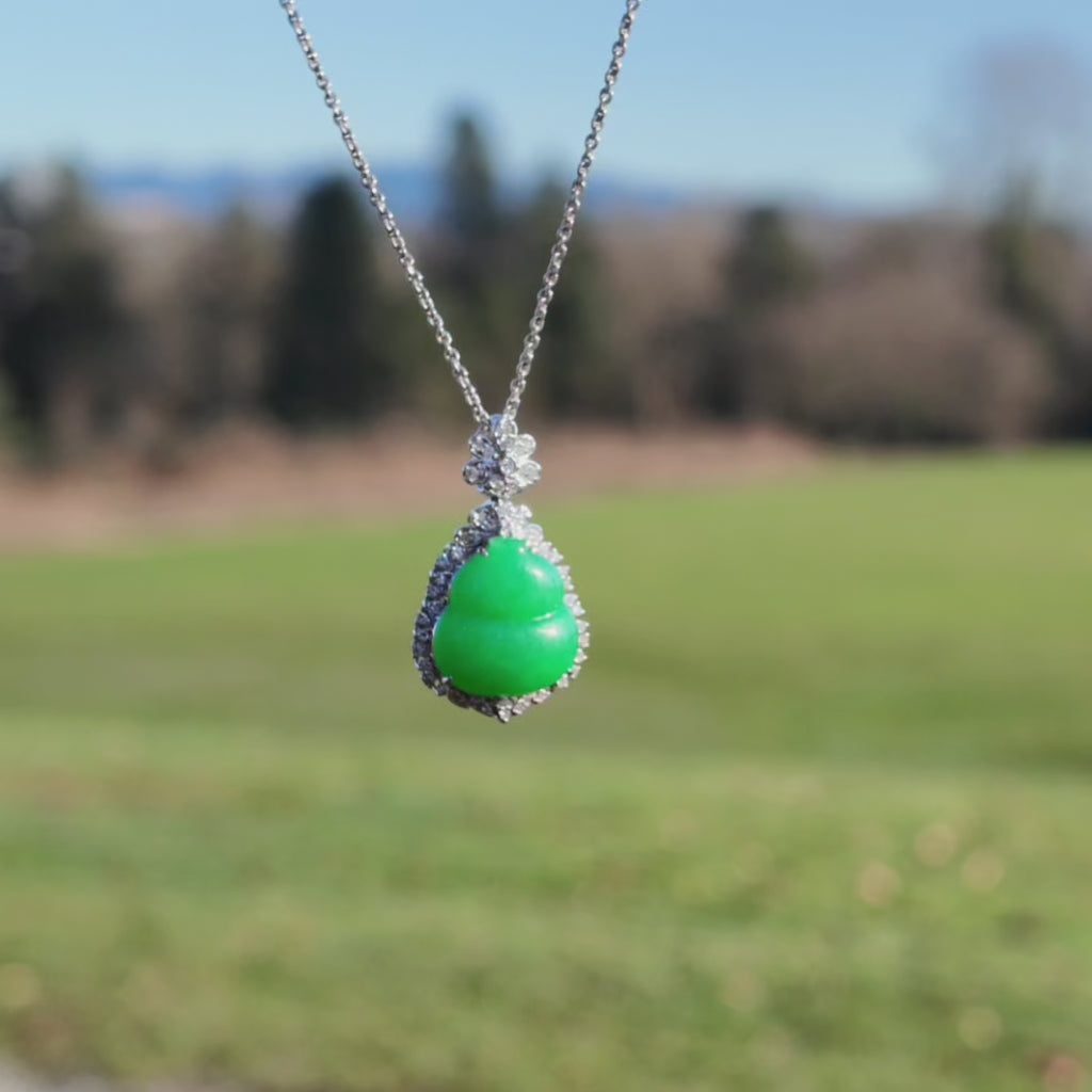 Vivid Green Hulu Pendant