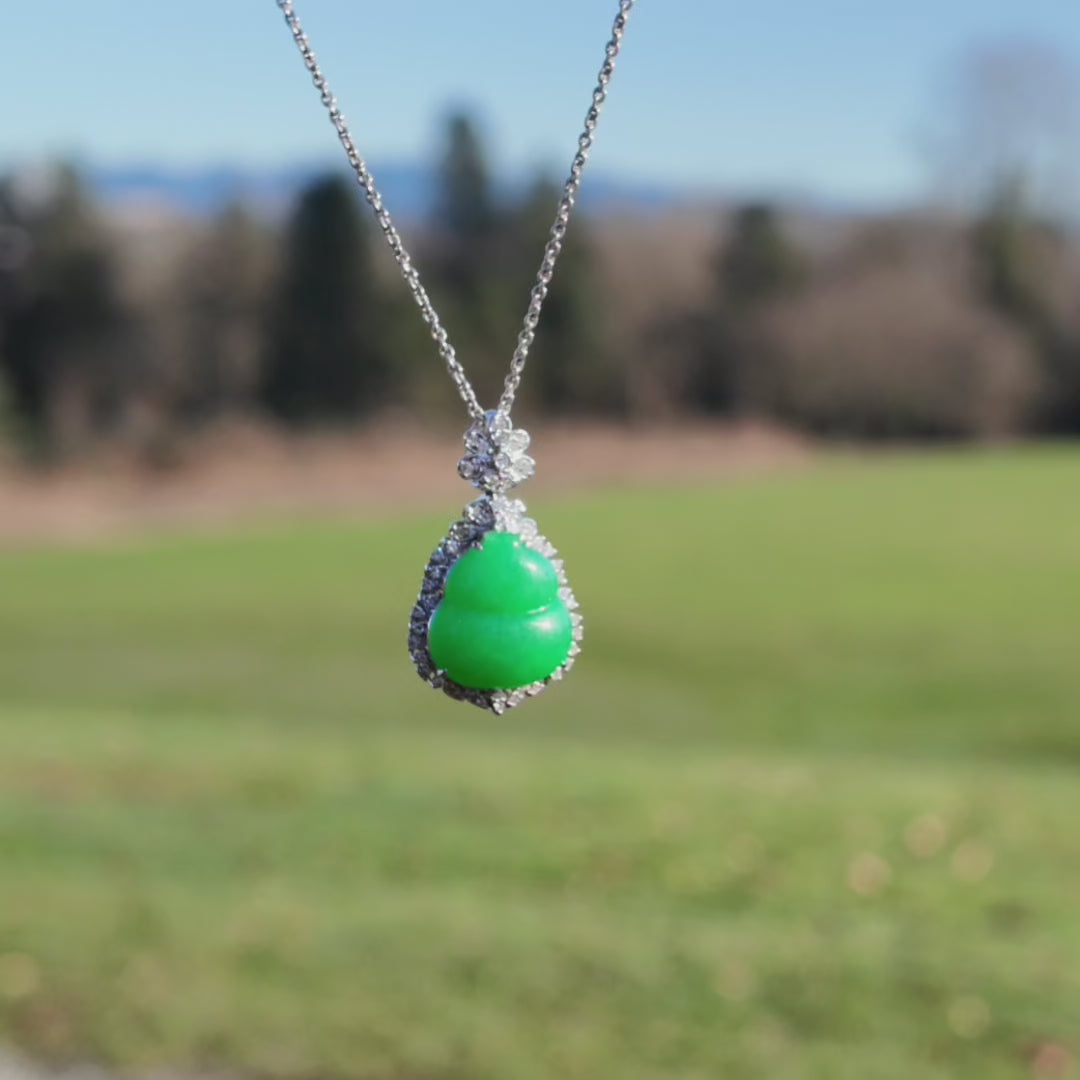 Vivid Green Hulu Pendant